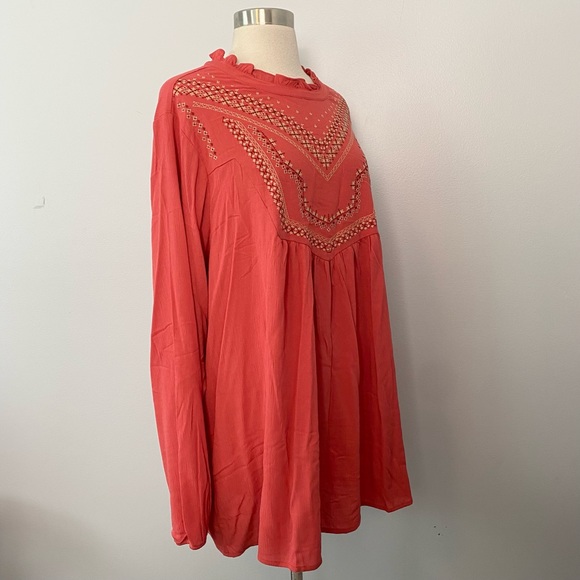 NWT Torrid Coral Crinkle Gauze Boho Relaxed Embroidered Blouse Women’s 3X - Picture 5 of 11
